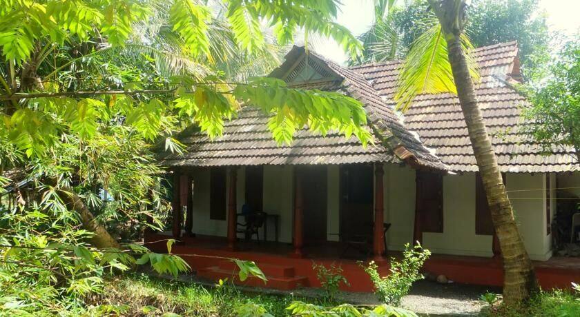 Back Water Farm House, Alleppey 1
